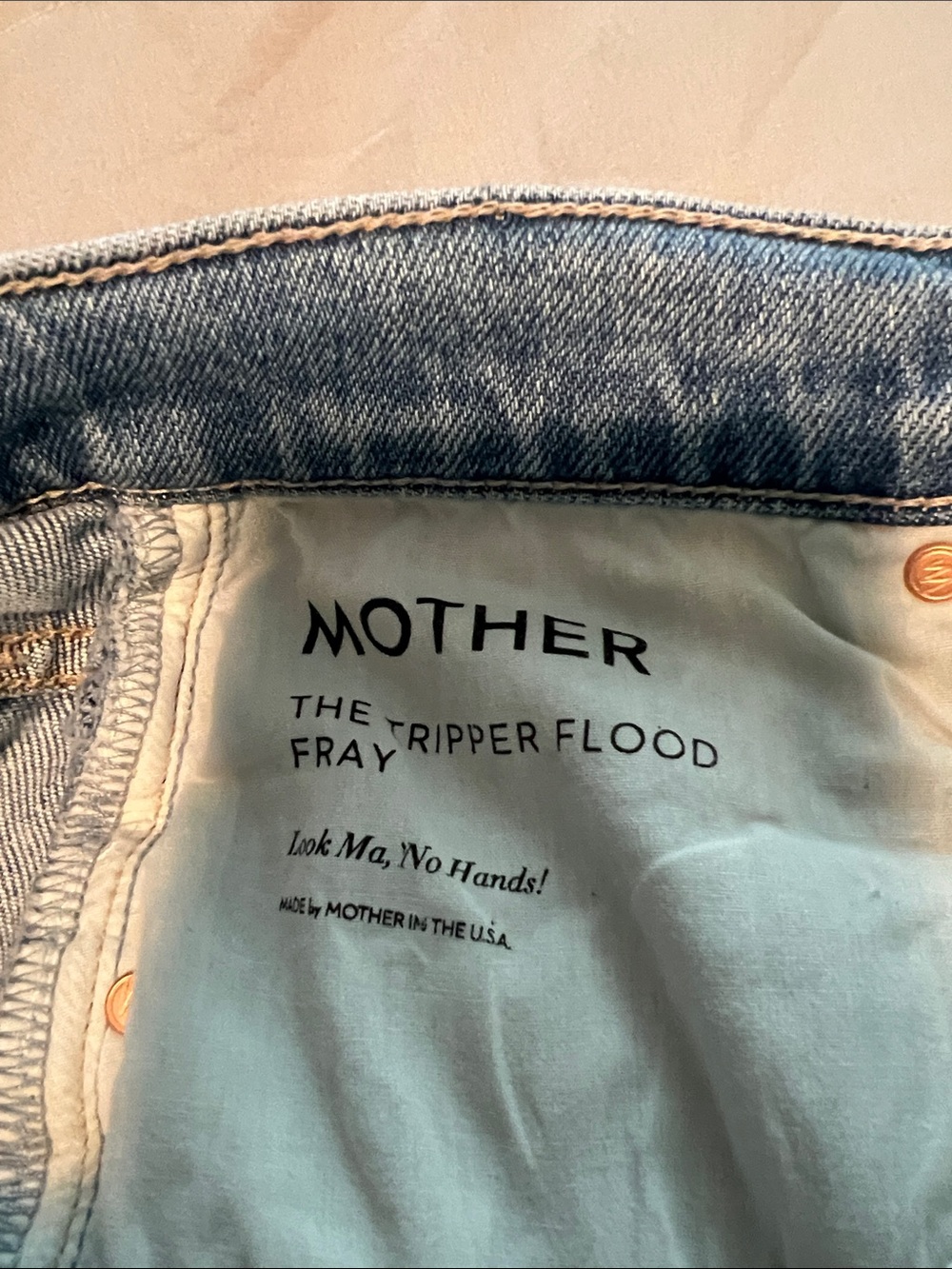 MOTHER Light Blue Washed Denim Flood Fray Jeans 👖
